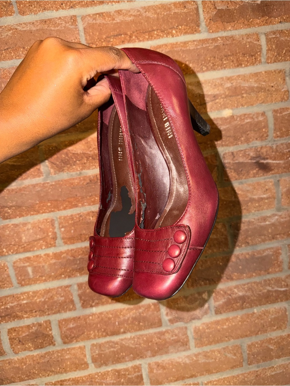 Classic Wine Red Heeled Pumps with Decorative Buttons